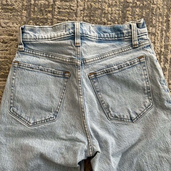 Abercrombie Curve Love Ultra High Rise 90's Straight Jean - Picture 7 of 10